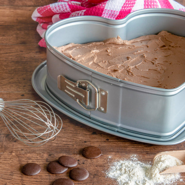 STADTER We love baking - 12 cups MINI BUNDT CAKE PAN – Alko