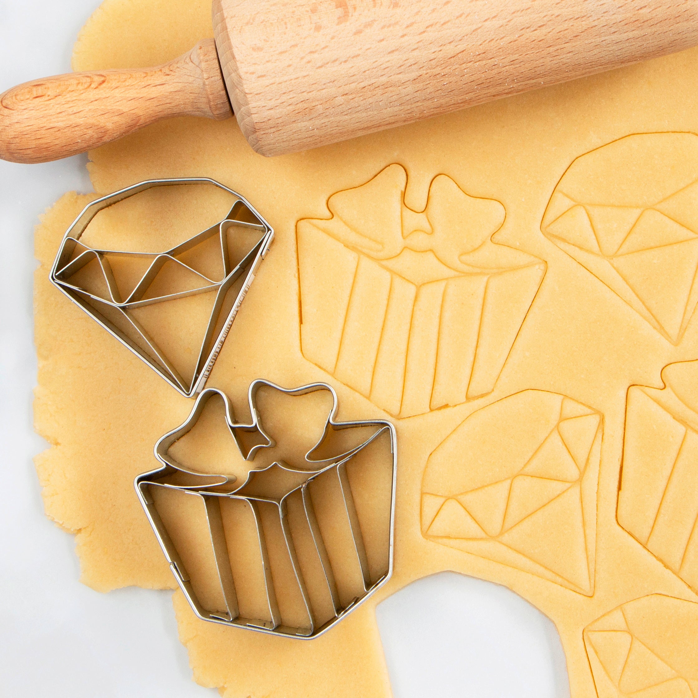 STÄDTER Gifts embossing cookie cutter